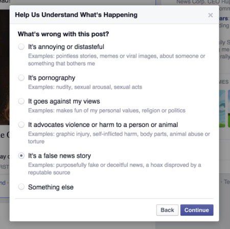 Facebook, segnalazione messaggi falsi