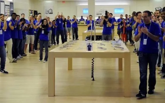 Apple Store: licenziato per un commento su Facebook