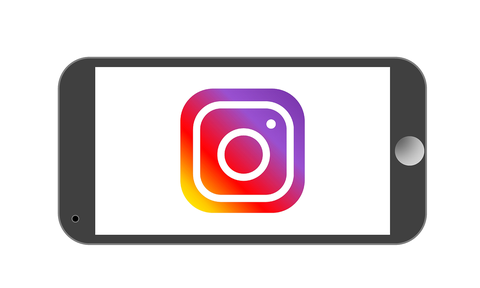Instagram filtra i messaggi diretti offensivi