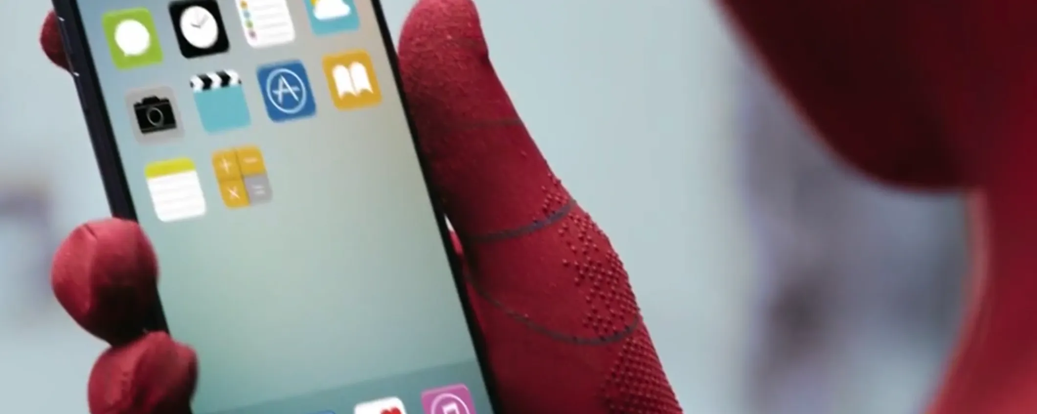 iPhone 8 compare nel prossimo film di Spiderman