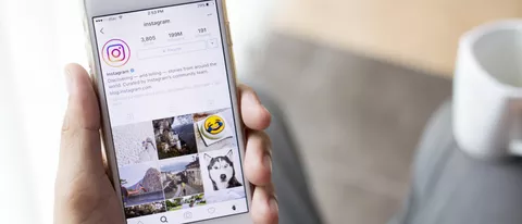 Instagram, nuovi adesivi con emoji a scorrimento