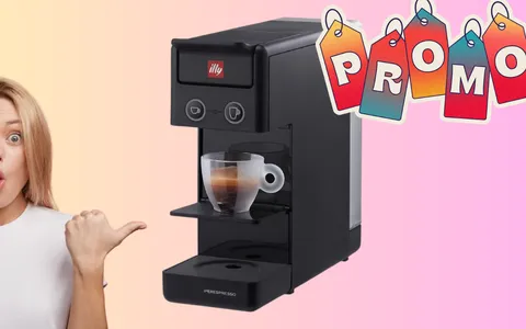 Espresso da barista con la Macchina da caffè Illy a mini prezzo grazie al coupon eBay