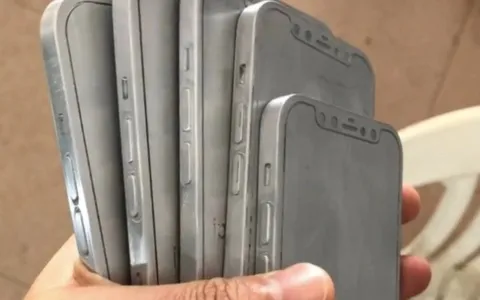 iPhone 12, ecco che aspetto avrà [foto e video]
