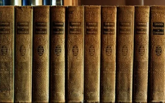 Copie illegali di libri su App Store: scrittori cinesi citano Apple per danni