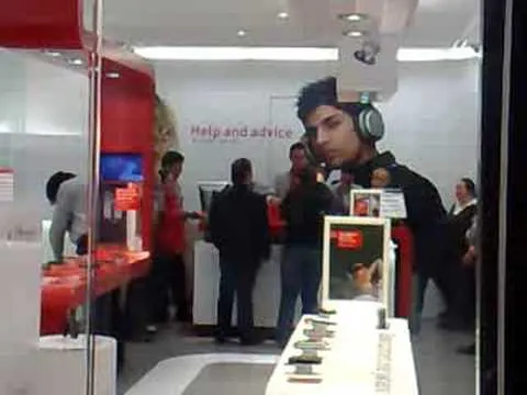 Buying the iPhone @ Launch Christchurch, New Zealand