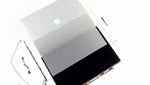 iFixit disseziona il Retina Display del nuovo MacBook Pro