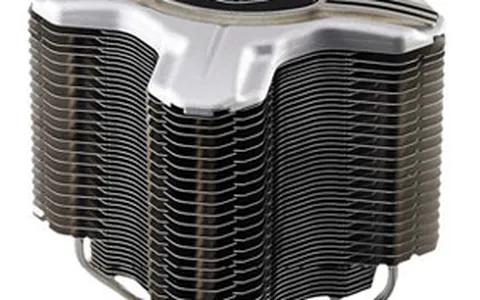 Cooler Master Hyper Z600, attivo o passivo?