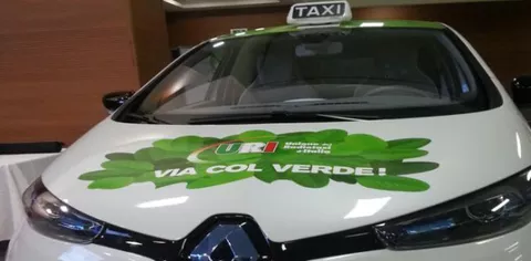 Roma: da Gennaio 50 taxi elettrici e ibridi