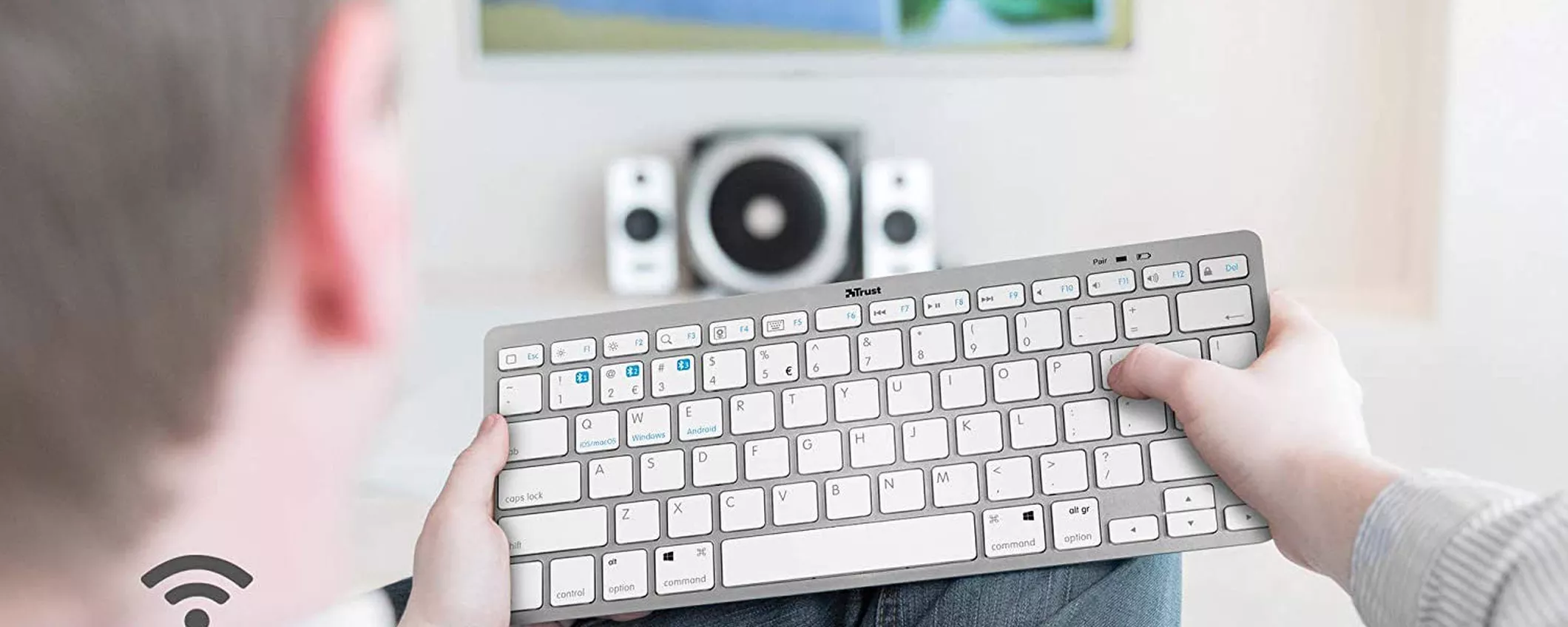Sembra la tastiera Apple Magic Keyboard ma costa solo 16€