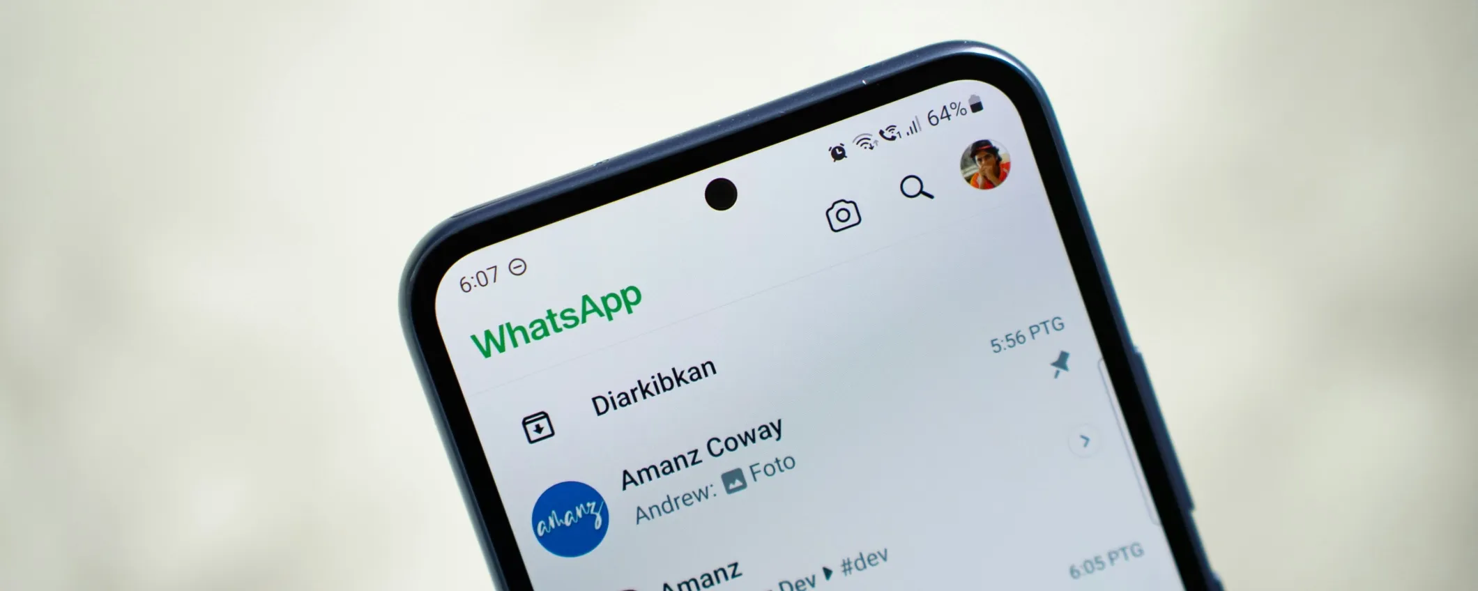 WhatsApp, l'ultima truffa fa tremare gli utenti: chat in pericolo