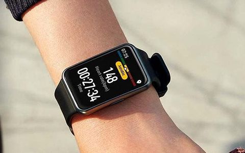 Huawei Watch Fit, un gioiello per chi ama il fitness a metà prezzo