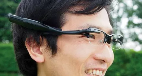 MEG4.0: Olympus lancia la sfida ai Google Glass