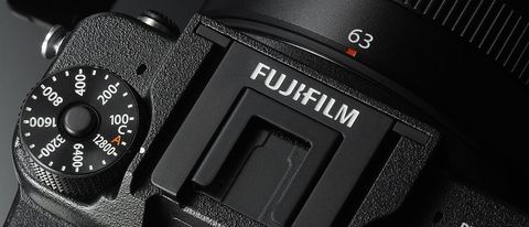 Fujifilm GFX: mirrorless medio formato da 51,4 MP