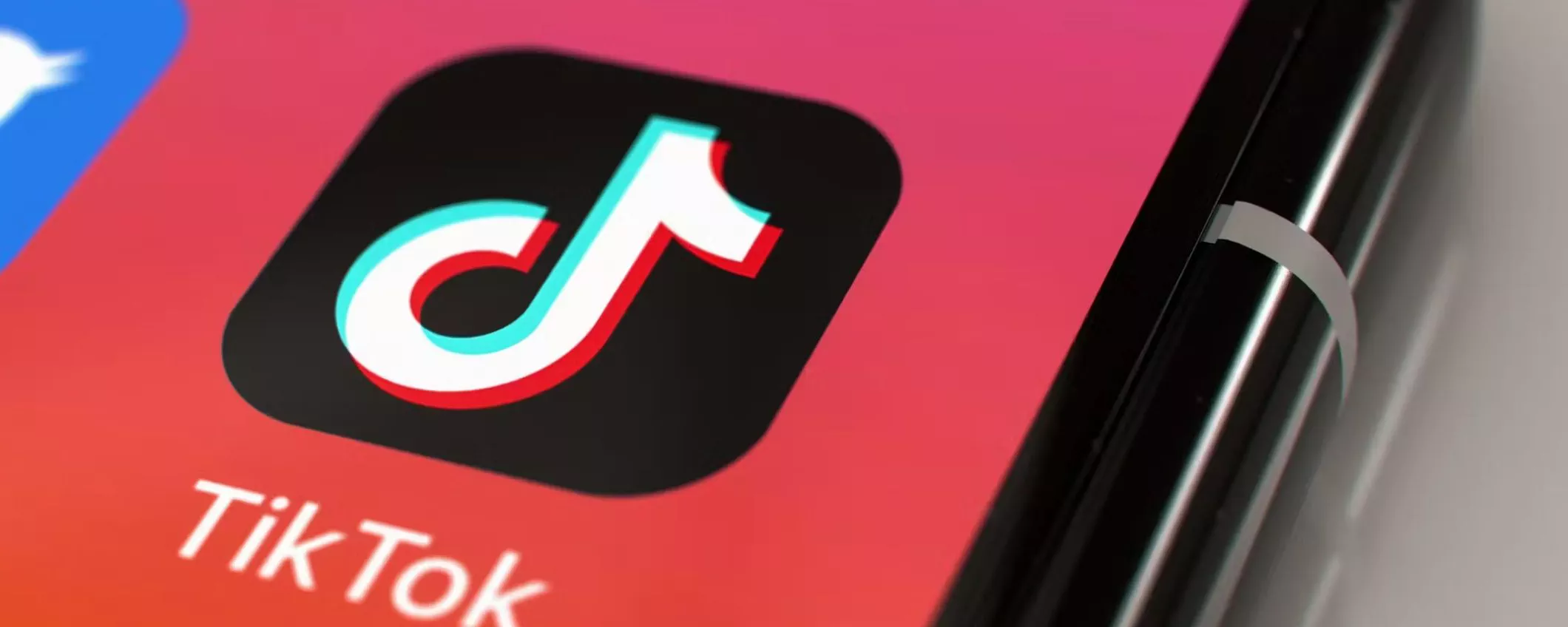 TikTok introduce le passkey per iPhone: addio alle password