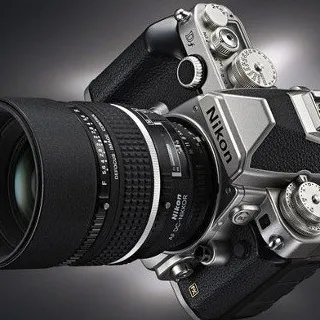 Nikon D5300, D610 e Df: prezzi e disponibilità