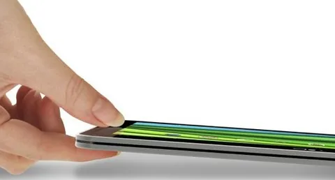 Toshiba Excite X10: tutto in appena 7,7 millimetri