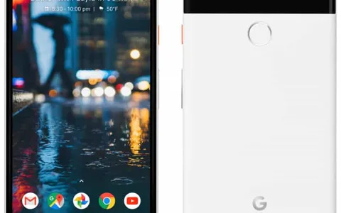 Google segue Apple (dopo averla presa in giro): niente Jack Cuffie in Pixel 2