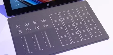 Surface Music Cover, la tastiera touch per DJ