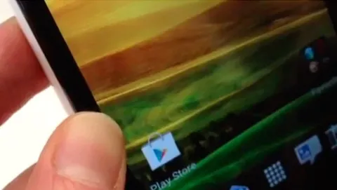 HTC One X, segnalati problemi al display
