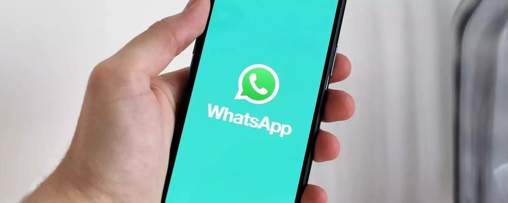 WhatsApp: come programmare l'invio di messaggi su iPhone