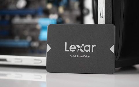 SSD Lexar da 256GB in SUPER PROMO su Amazon: solo 19€ con lo sconto del 41%