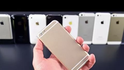 iPhone 6, spunta un nuovo video e lo stampo per produrre le cover
