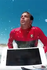 Surf con iPhone 7 e 7 Plus: l'acqua salata danneggia il telefono