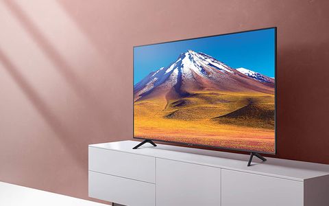 TV Samsung da 43'', tecnologia Crystal UHD 4K: su eBay è svenduto a 300€