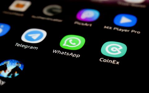 Memoria piena su WhatsApp: come liberare spazio (Android e iOS)
