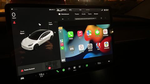 CarPlay su Tesla: si può, con un hack