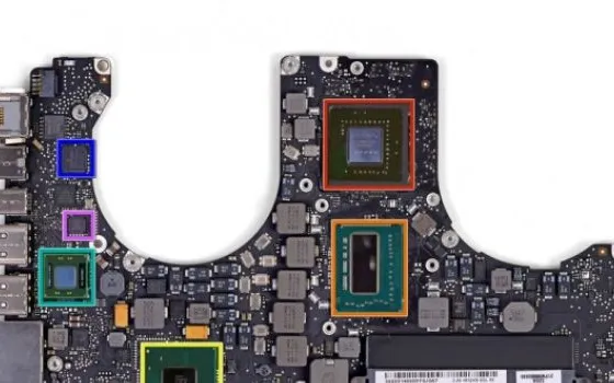 iFixit disseziona il MacBook Pro Mid 2012 (non Retina)