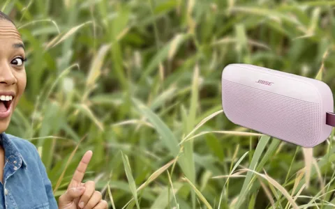 Porta la musica OVUNQUE con il Diffusore Bose SoundLink Flex in sottocosto
