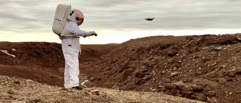 Marte, guanto per astronauti che controlla droni