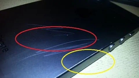 Graffi sulla scocca di iPhone 5, la risposta di Phil Schiller