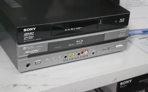 Sony annuncia la fine della produzione di Blu-ray, MiniDisc e MiniDV