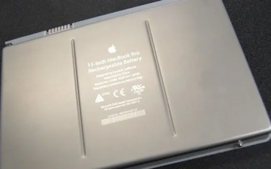 Problemi di fornitura delle batterie per i vecchi MacBook Pro 15