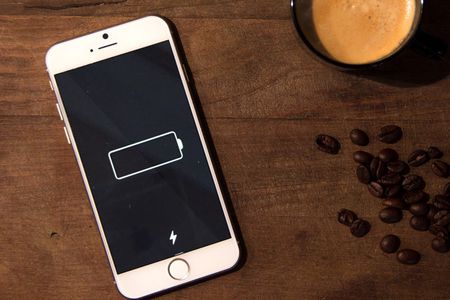 Durata batteria iPhone: quale versione di iOS dà più autonomia?
