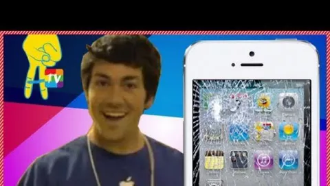 Cadono scatole di iPhone 5 davanti ai fanboy, ma è uno scherzo