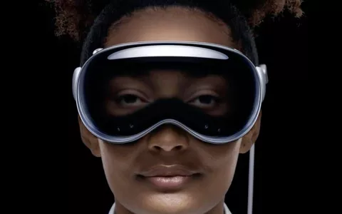 Apple presenta Apple Vision Pro, il visore AR/VR che rivoluzionerà il mondo della realtà mista