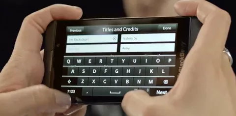 BlackBerry 10, ecco gli smartphone Z10 e Q10