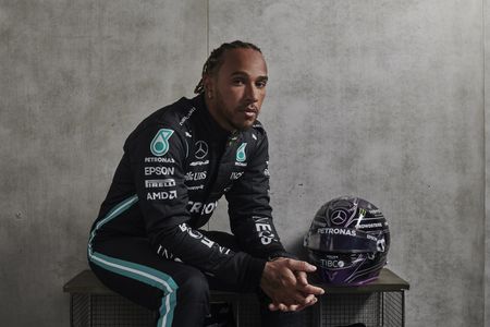 Lewis Hamilton, il campione di F1 protagonista di un documentario Apple TV+