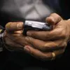 Obama dovrà abbandonare il fido Blackberry?