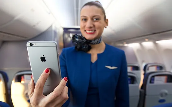 iPhone 6 Plus in dotazione agli assistenti di volo di United Airlines