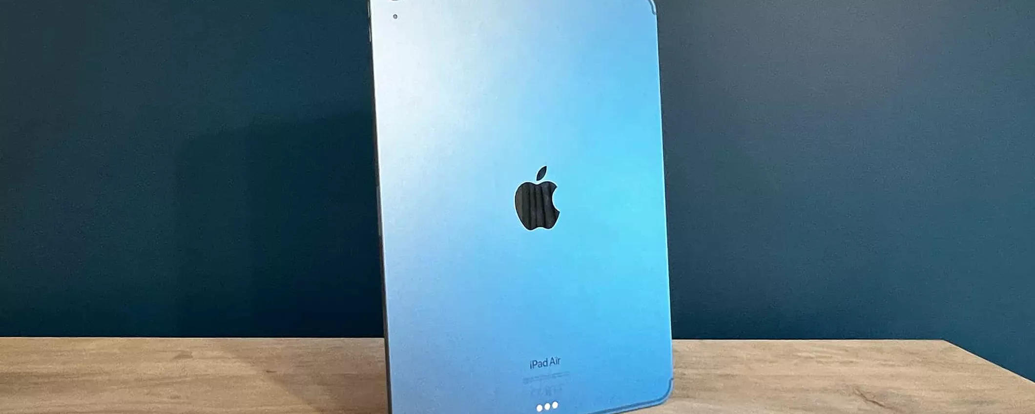 Nel blu dipinto di blu: iPad Air 2022, best buy con lo sconto eBay