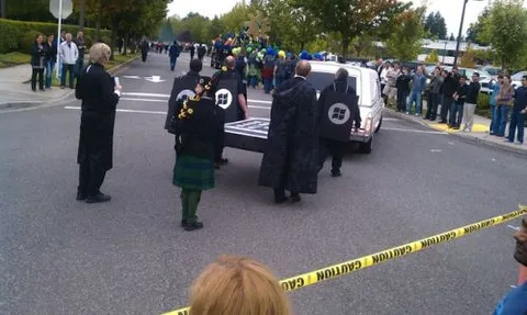 Microsoft, Windows Phone 7 e il funerale dell'iPhone