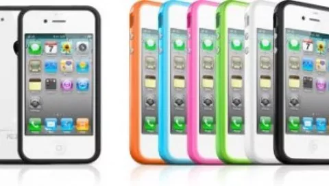 WWDC 2010: Accessori per iPhone 4, bumper colorati e nuovo dock
