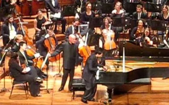 Il volo del calabrone: concerto per archi e iPad