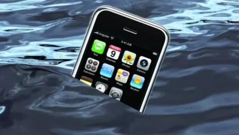 Cosa fare se l'iPhone si fa una nuotata
