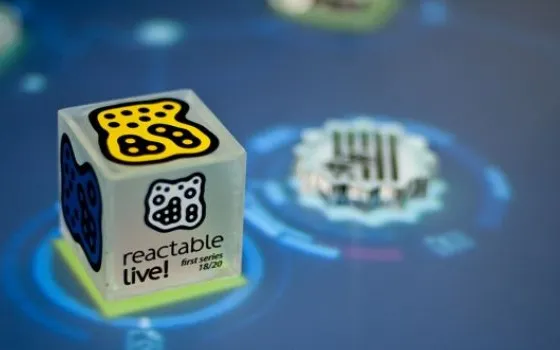 Melablog prova la Reactable, lo strumento musicale collaborativo e multitouch