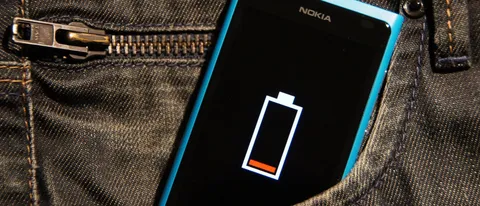 Microsoft, un pantalone per ricaricare il telefono